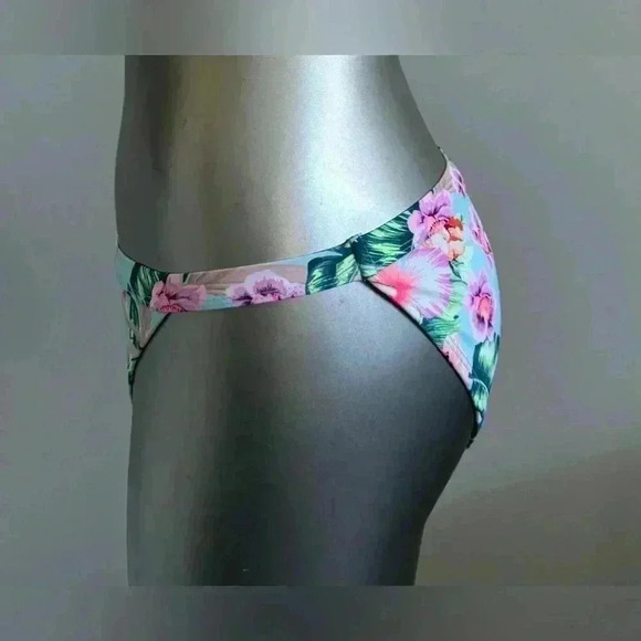 FREE 🆕Swimsuit Hipster  Bottoms - Picture 6 of 16